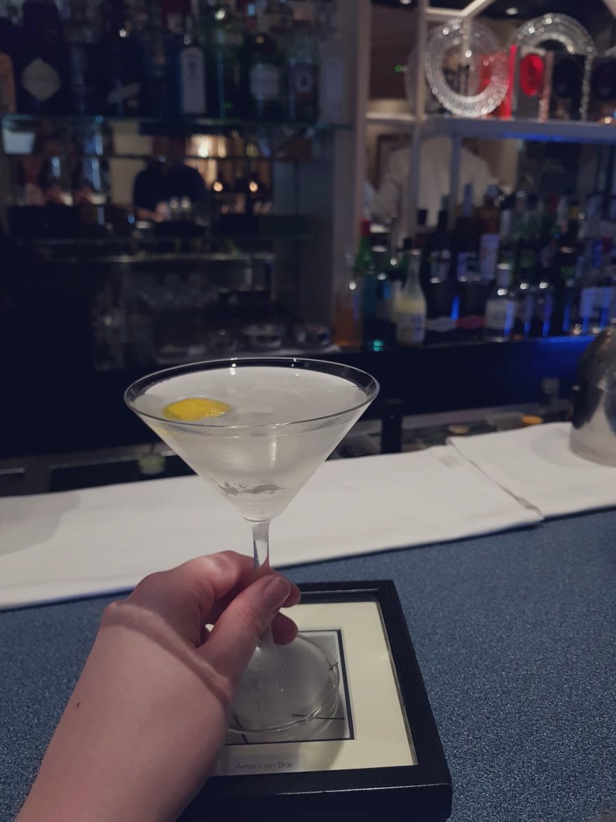 GinMonkeyUK's tweet photo. Don’t worry #dryjanuary-ers, I’m keeping all of the bars in business while you’re away... #hungovertohell #gingingin #londondryjanuary #drymartinis https://t.co/7d17ExJeDy