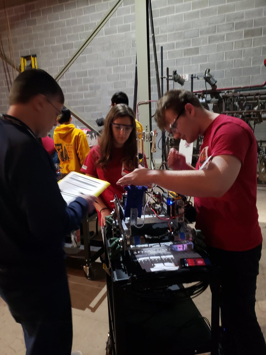 Going thru inspection....no worries #roverleaguecmp
<a href="/IUKokomo/">IU Kokomo</a>
<a href="/Aptiv/">Aptiv</a>
<a href="/andymarkinc/">AndyMark Inc.</a>
@FTC_Indiana
<a href="/GoshenSchools/">Goshen Schools</a>
