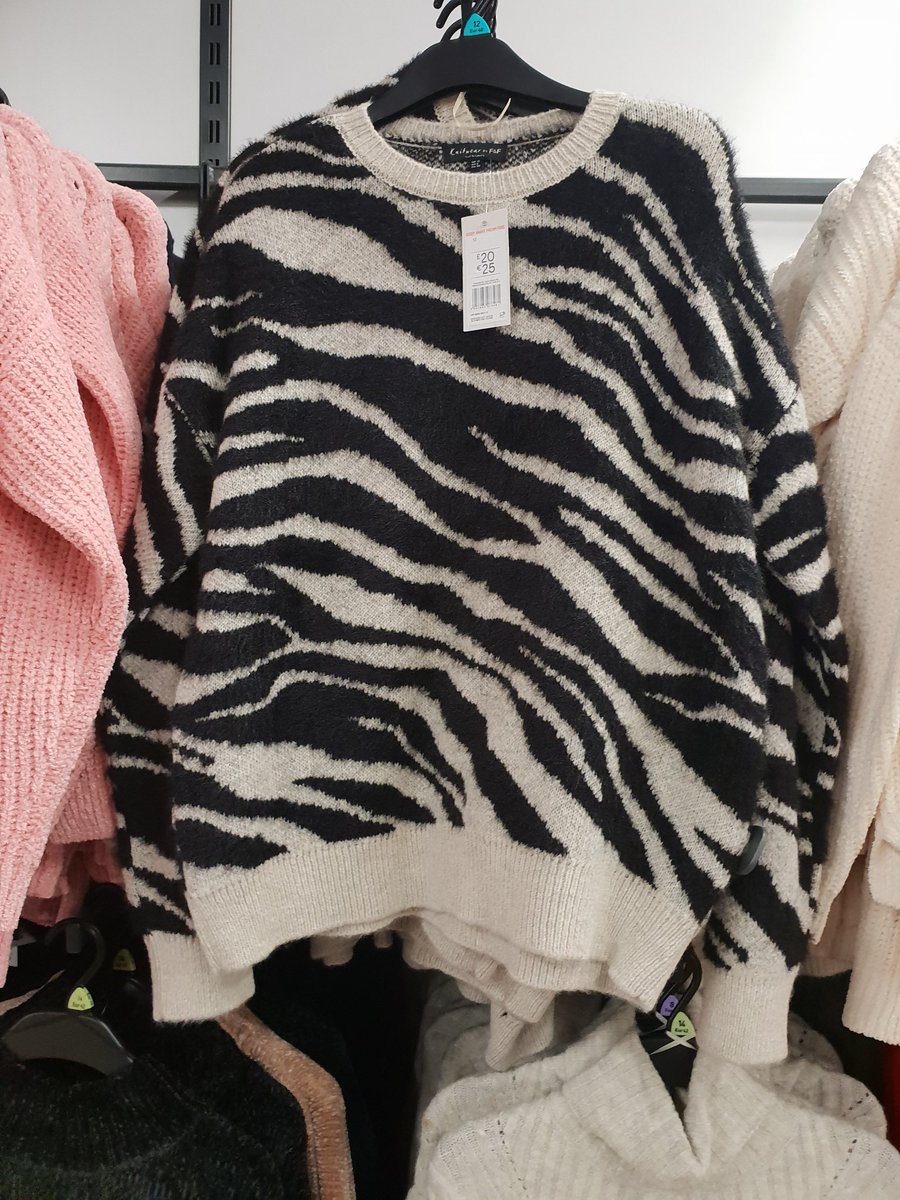 bettyflorence23's tweet photo. #zebrajumpers for ladies can be found in @Tesco and @peacocks upto size 22
#zebraspotting #theofficialzebraspotter #lovethyzebra #EhlersDanlosSyndrome #EhlersDanlosZebra @ehlersdanlosuk #officialzebraspotter #everythinghurts #everythingdislocates #everythingzebra https://t.co/moO2OA7YkU