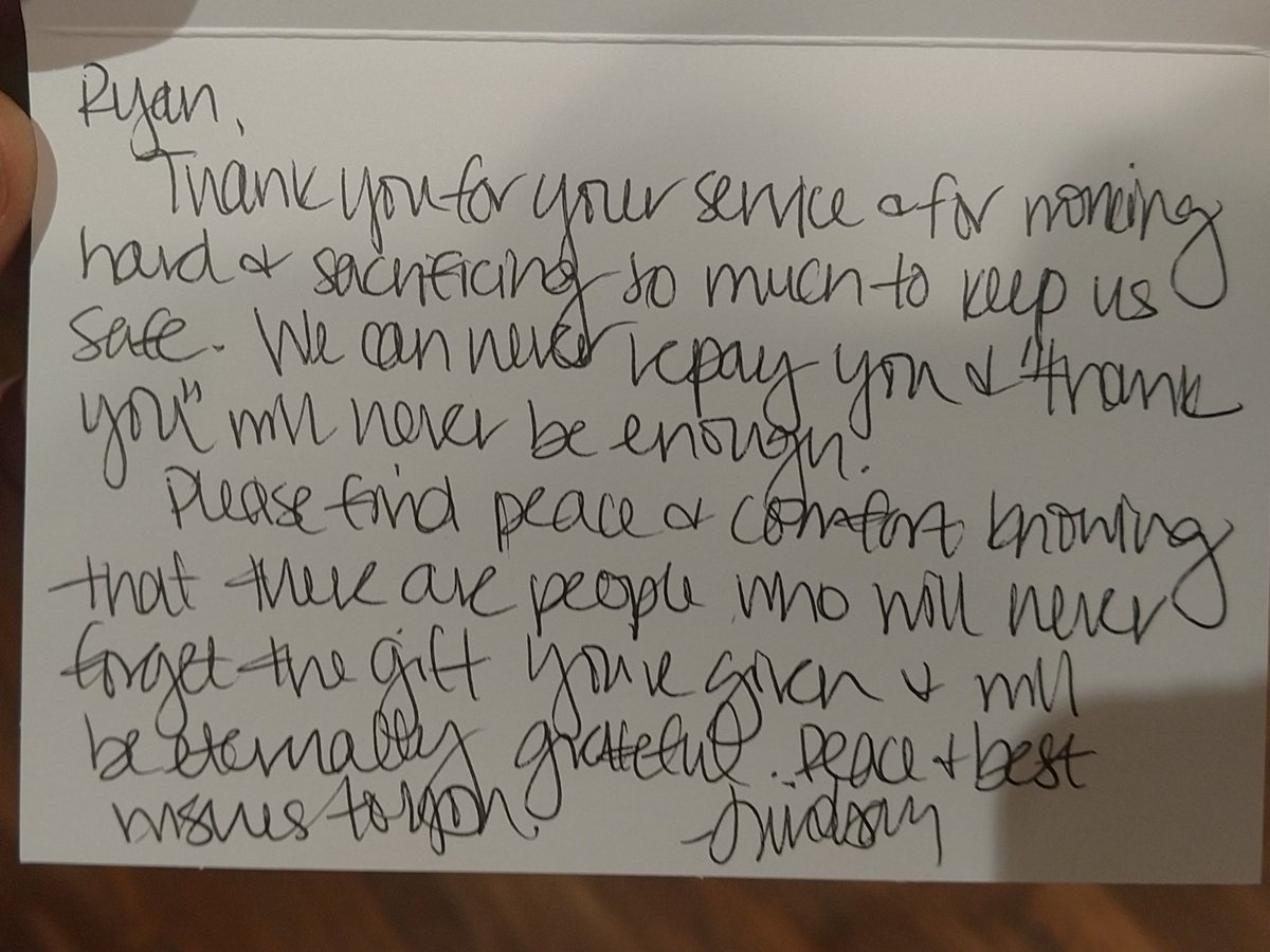 RyanKnapp84's tweet photo. A smile to my face and a tear to my eye. This note means the world to me. #nothingbutlovenotes https://t.co/4aB65tx0TN