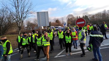 View image on Twitter