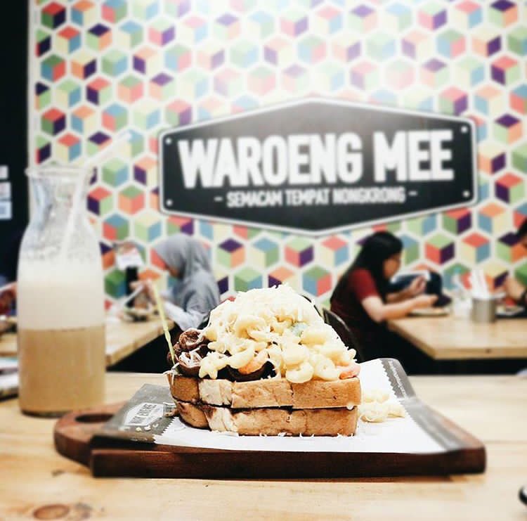 Malming sudah siap merapat ke Waroeng Mee Blora? Jangan lupa bawa gandengan
#WaroengMee #SemacamTpatNongkron