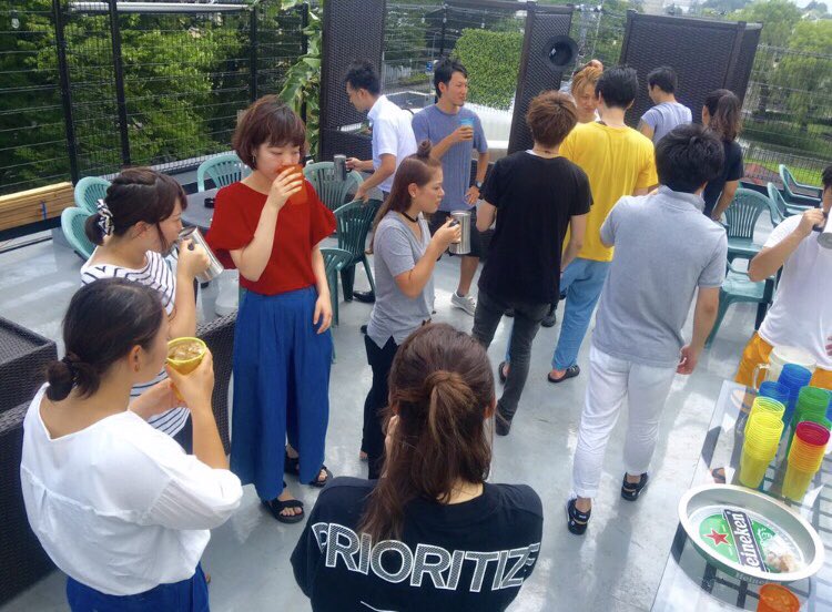 HighColorEarth's tweet image. 【求人募集！】

接客のお仕事に興味のある方、隙間時間を上手に使いたい方！

内容:
カウンター業務
ドリンク提供
キッチン業務
→選択可能！

○美味しいまかないあり☺️
○月1日〜でOK🐣
○WワークOK⭕️

※興味ある方はDM下さい。詳細お伝えします！

#日立
#弁天町
#ハイボール酒場