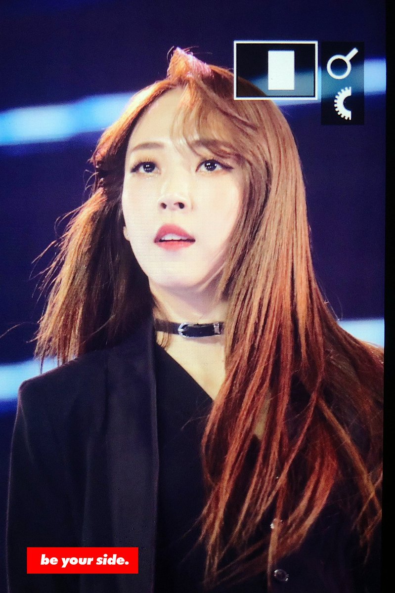 BE_YOUR_SIDE's tweet photo. 190105 골든디스크 문별 프리뷰3

MOONBYUL IS GOD😇
문별이 눈에는 우주가 담겨있지요

#문별 #마마무 https://t.co/UWBtwcCCcO