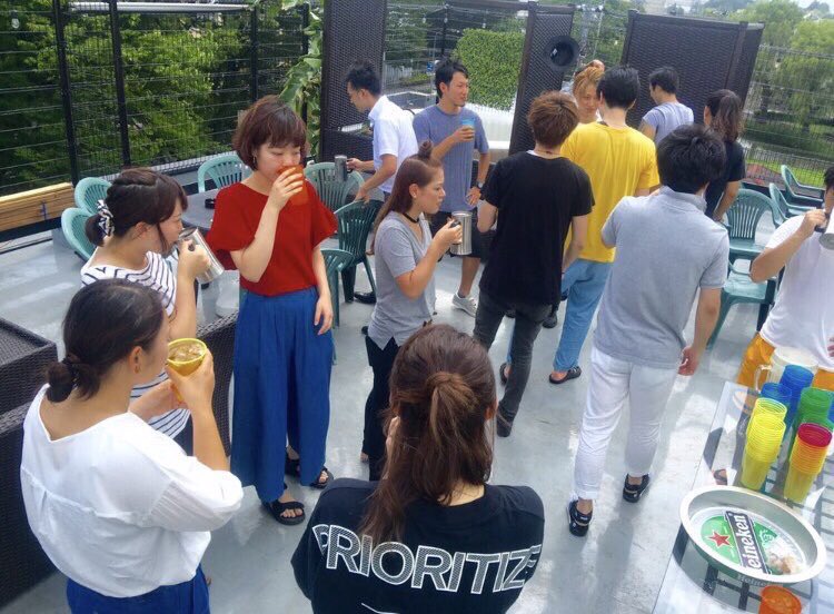 HighColorEarth's tweet image. 【求人募集！】

接客のお仕事に興味のある方、隙間時間を上手に使いたい方！

内容:
カウンター業務
ドリンク提供
キッチン業務
→選択可能！

○美味しいまかないあり☺️
○月1日〜でOK🐣
○WワークOK⭕️

※興味ある方はDM下さい！詳細お伝えします！

#日立
#弁天町
#ハイボール酒場