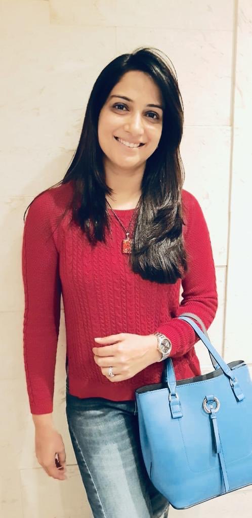 Lighten up and just enjoy your life!

#poorvagokhale #smile #bestfeeling #keepsmiling #happyday