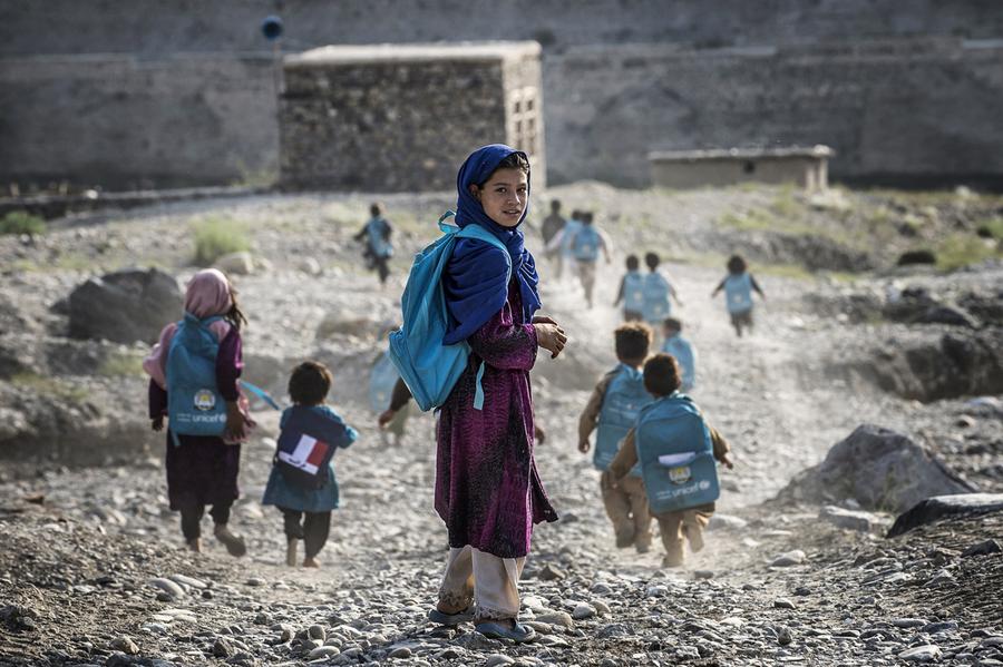 Common #Wealth is Children’s right
#Schools and #hospitals in countries at #war such as #Yemen have come under attack, denying children access to #education and #healthcare. Governments contributions helps #UNICEF to protect the #children.