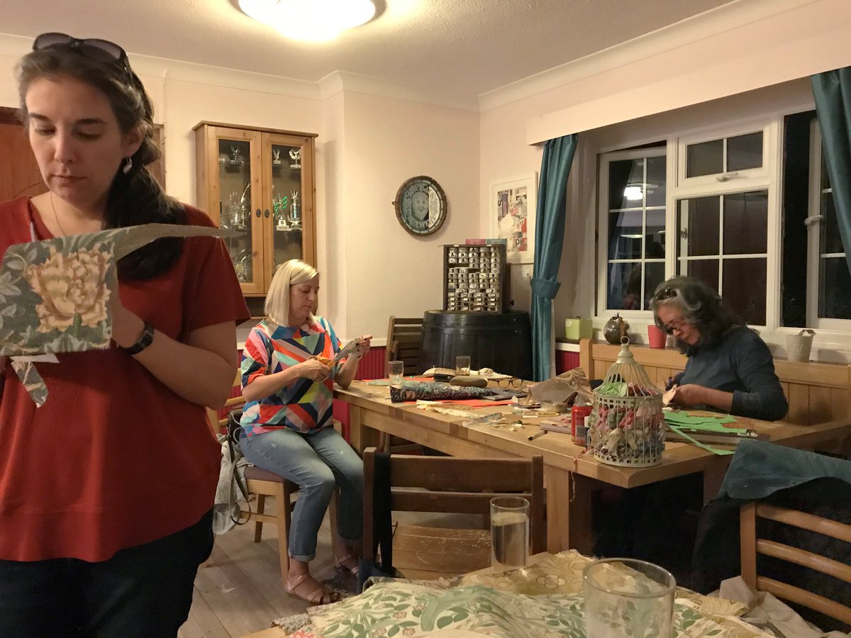 Join us for a FREE craft evening <a href="/SultanBrewpub/">The Sultan</a> #SW19 on 11 January at 7.30 pm.  No booking required.  Just turn up with as many old T-shirts as you can muster, and scissors if you have them, and get ready for some for recycling magic!