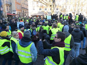 View image on Twitter