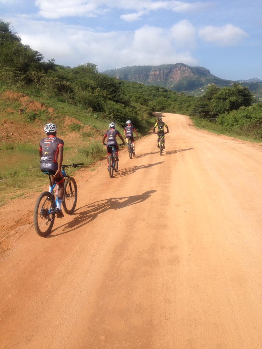 Boys out for a big 1 today- Durban-eNanda-Kwadabeka-Durban.

#race2019 #activemobility #bluffmeatsupply #tilesylesaqaucut #hoopersvw #goughcooper #momsenbike #enduren #ceragran #godurban