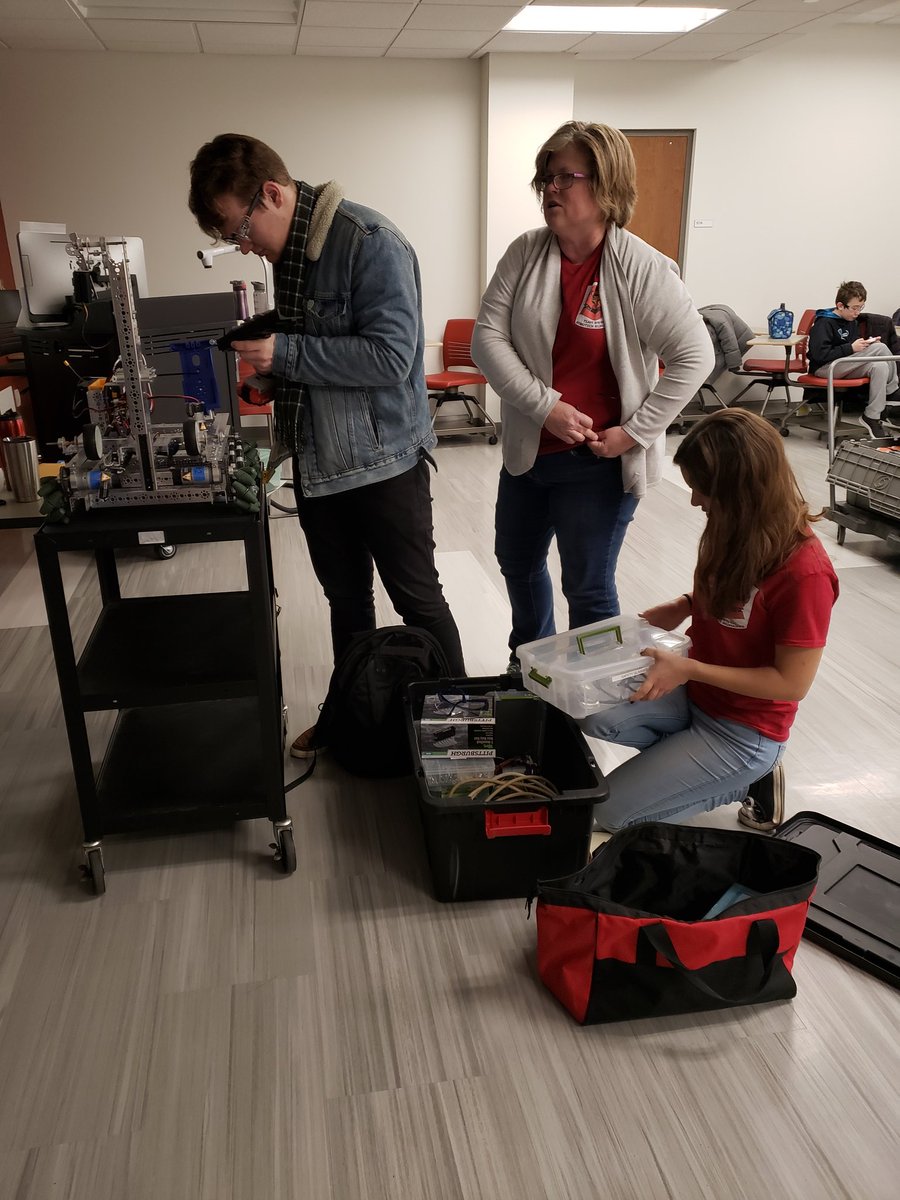 GHS_IT_CS's tweet photo. Getting ready for Rover league championship #roverleaguecmp

@IUKokomo

@aptiv

@andymarkinc

@FTC_Indiana

@GoshenSchools https://t.co/HmngTj6uHe