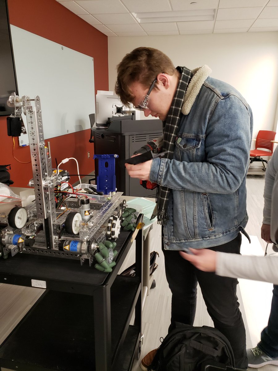 GHS_IT_CS's tweet photo. Getting ready for Rover league championship #roverleaguecmp

@IUKokomo

@aptiv

@andymarkinc

@FTC_Indiana

@GoshenSchools https://t.co/HmngTj6uHe