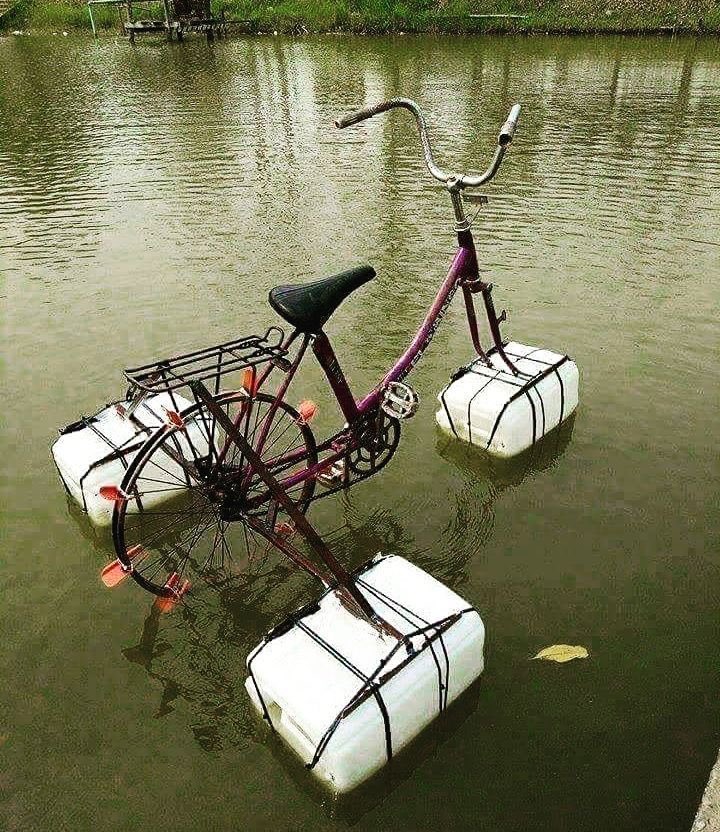 NAhutchinson's tweet photo. Want to invest in my new eco friendly cross channel courier service message me #BrexitFerry #ecofriendly #startup https://t.co/pCRpWKNDs4