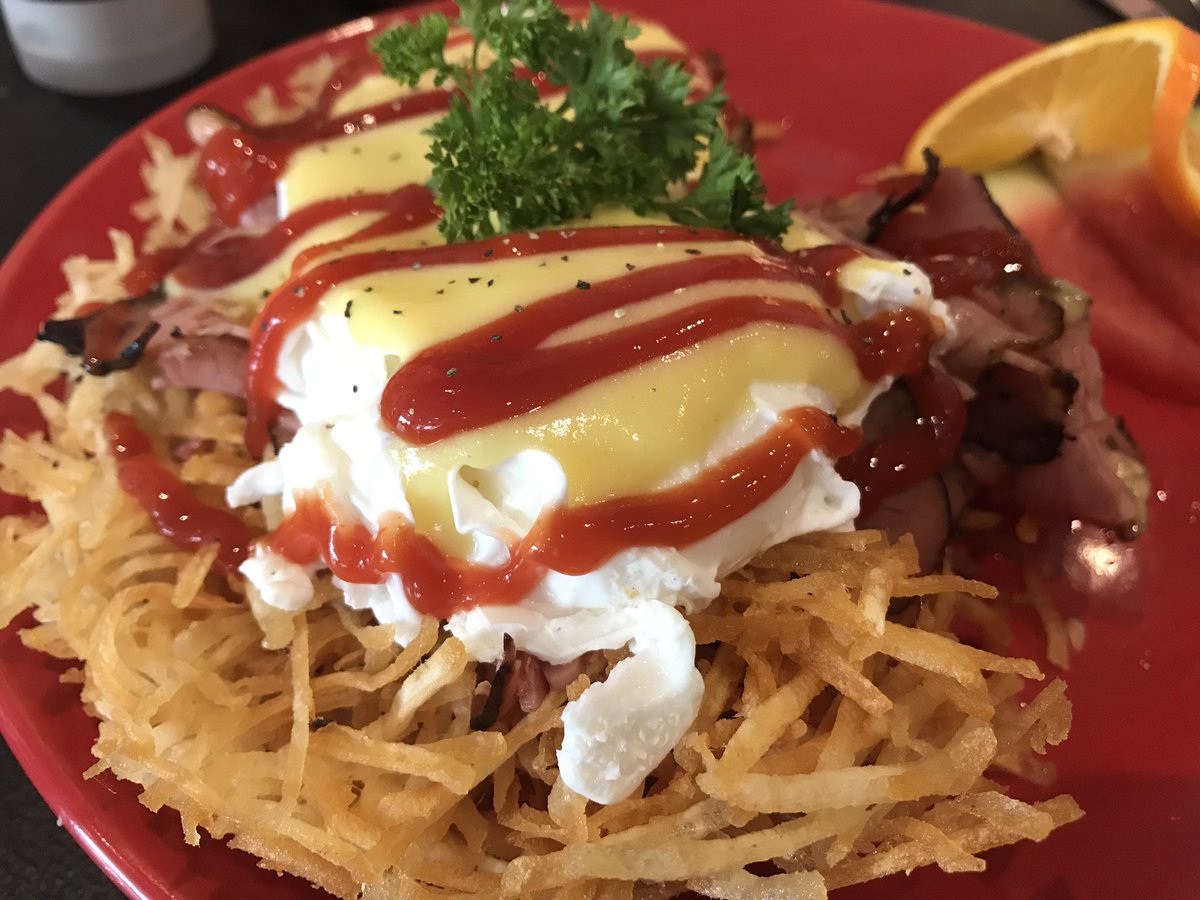 ZeldensDeli's tweet photo. Looking for a hearty brunch? Give our breakfast nest a try! #torontobrunch #zeldensdeli #torontodeli #yongestclair https://t.co/2X99YOoI7F