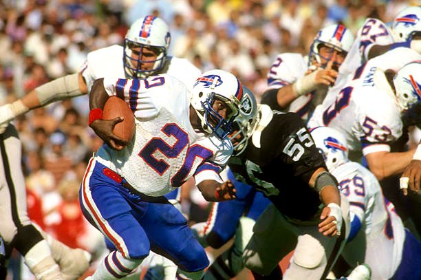 Happy Birthday to former 2nd round draft pick, Bills Legend, RB, Joe Cribbs! 