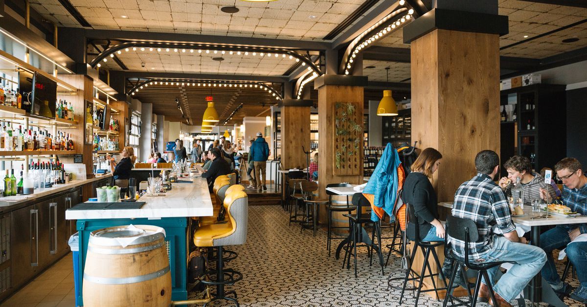 ArmstrongHotel's tweet photo. Sometimes finding a place to eat is hard because there are SO many choices. Denver Eater is making the decision a little easier by breaking down some of the top restaurants Fort Collins has to offer.
https://t.co/nuWXBjF4PH https://t.co/clJ33gwQRU