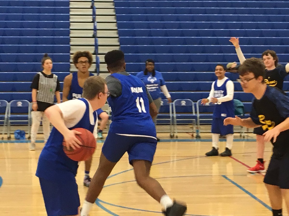 PulleyCenter's tweet photo. Pulley Warriors in their historic first game ever!!! https://t.co/qG1hsEDL6s