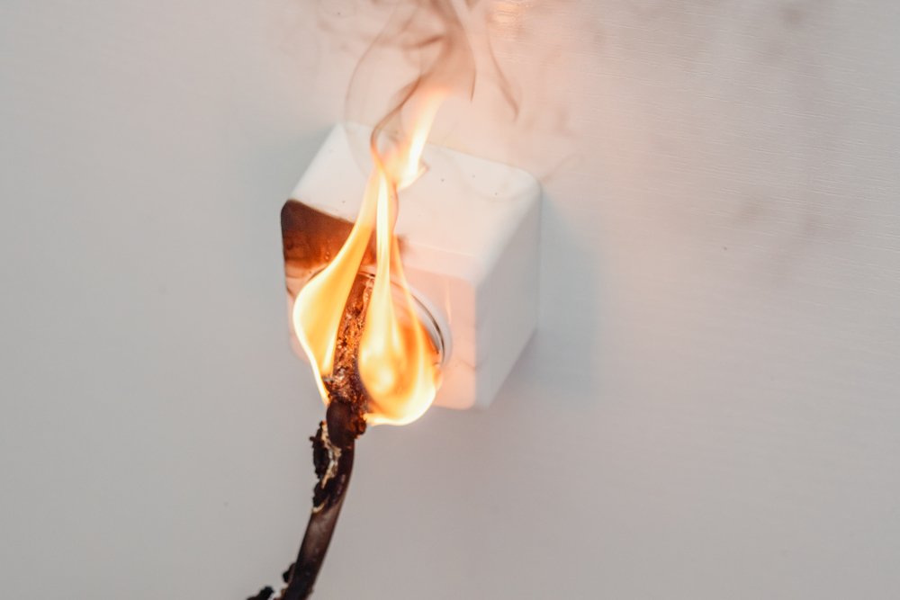 Did you know that "Electrical Fires" are one of the leading causes of home fires in the US? 
• Protect your home &amp;family from the possibility of an Electrical Fire with these tips from Henderson Electric!
bit.ly/2LQgoRl

#electricalfires #homesafety #electrician