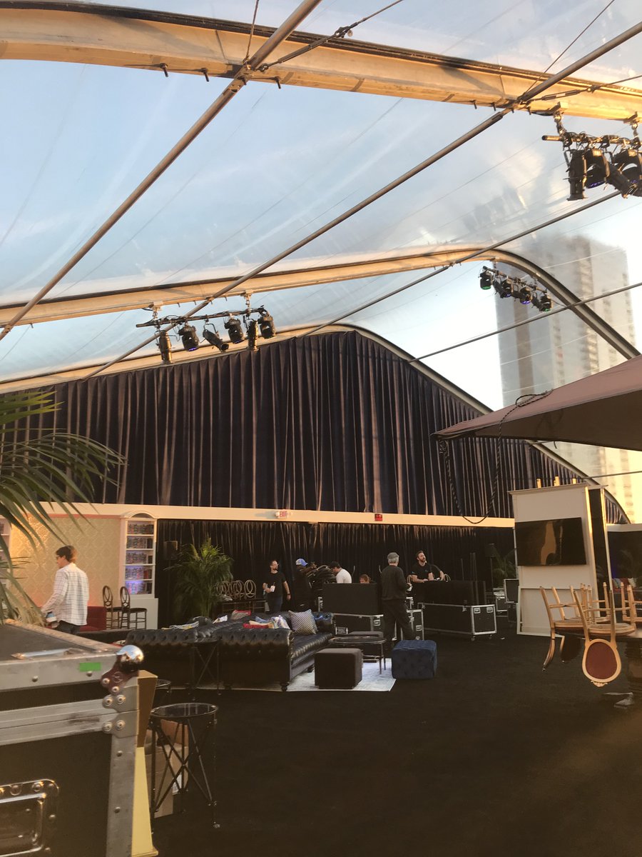 socaltentevent's tweet photo. A sneak peak into Fox's Golden Globe after party that will be held tomorrow! The #SoCalTents event structure will house Fox's exclusive party the night of the awards show. 

#Fox #GoldenGlobes #afterparty #FoxGoldenGlobes #hollywoodevent #hollywoodparty #eventstructure https://t.co/3DgC0UFNvA
