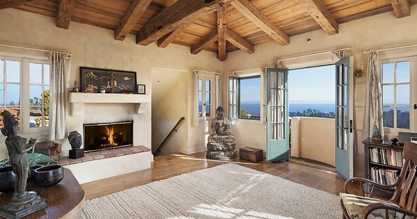 RickSimsSells's tweet image. Interested in celebrity homes? Take a look at the homes of ten award-winning celebrities and decide which you'd award "Best Home." zillow.com/blog/see-insid…