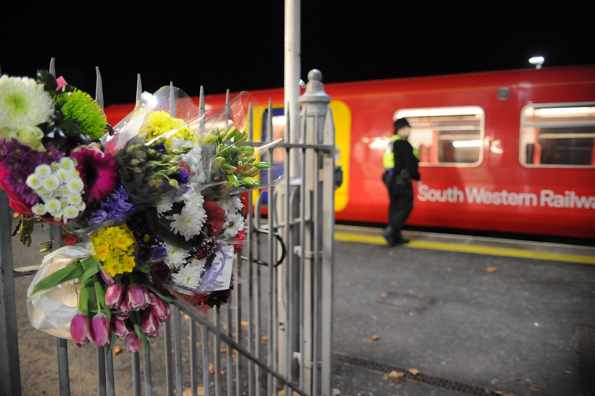 flowers and tributes for #leepomeroy at #horsley station #surrey following #murder #SurreyStabbing <a href="/surreylive/">SURREY LIVE NEWS</a> @SurreyLiveWill <a href="/SmurfMySquirrel/">Tommy Smurthwaite</a> <a href="/JPhillips_SJ/">Jamie Phillips</a> <a href="/la_nightingale/">Laura Nightingale</a> <a href="/deanneblaylock/">Deanne Blaylock</a> <a href="/DavidAJComeau/">Dave Comeau</a> <a href="/MattStrudwick85/">Matt Strudwick</a>