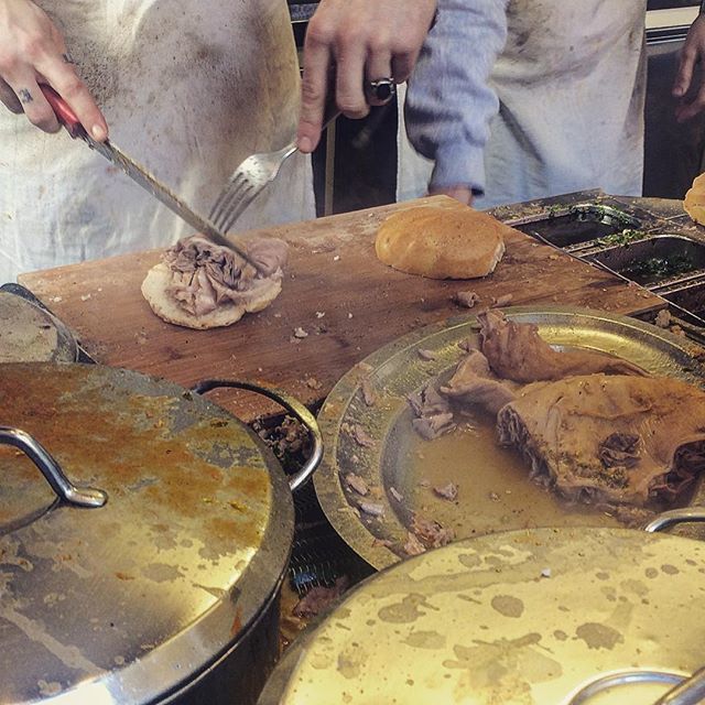 streatytours's tweet photo. Streets of Florence. Come taste it with us 😎#streetstuff #streetfoodculture #florencestreetfood #florencefoodtour #eatflorence #hardcorefood #italianstreetfood https://t.co/fXI55pYt5C https://t.co/d7tuSX2PWg