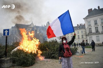 View image on Twitter