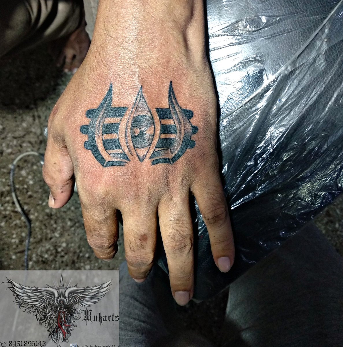 Voorkoms om with trishul Men and Women Waterproof Temporary Body Tattoo Amazonin Beauty