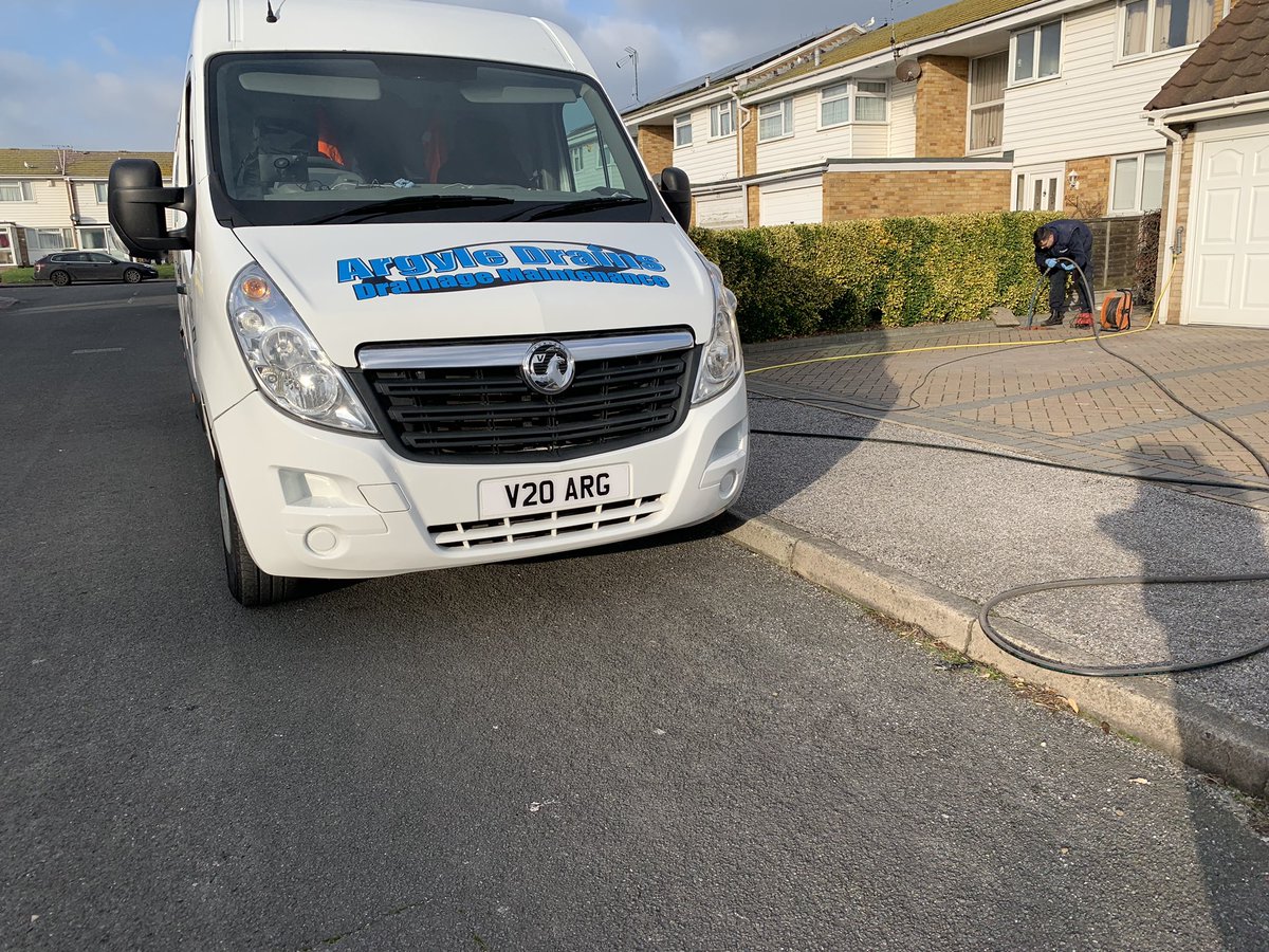 ArgyleDrains's tweet photo. @ArgyleDrains busy #unblocking a #blockeddrain in #margate #24/7service #cctvhomebuyers excavation and #Groundworks #patchlining #guttercleaning ππ»π @Checkatrade @WhichTraders https://t.co/noeg4Ia6Mp