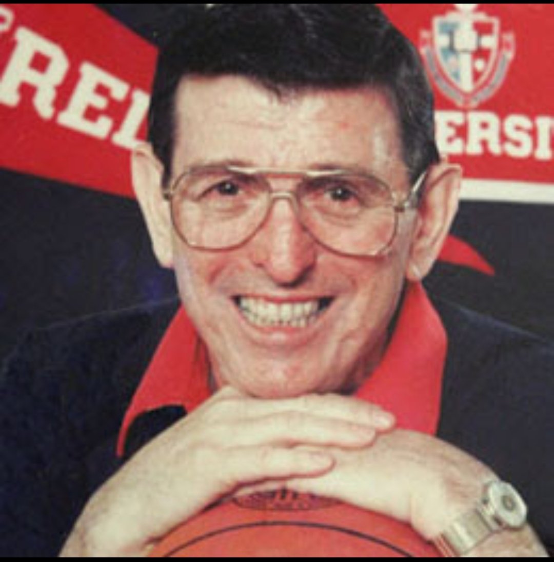 Happy Birthday to Coach Lou Carnesecca🏀🍰 Let's get you the best present with a WIN vs Georgetown today!!! #SJUBB