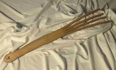 spankinglifenet's tweet photo. Spanking implement: Tawses https://t.co/kdMz1vcci5 https://t.co/eQ7LkLCQxS