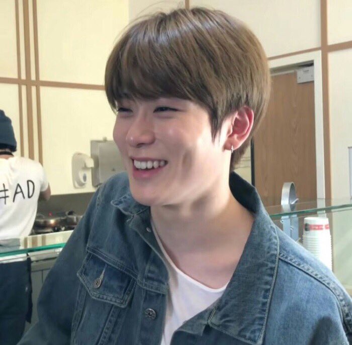 mydearjanx's tweet photo. สำหรับคนที่กำลังมีความรักตอนนี้ ไม่ว่าจะสมหวังหรือไม่สมหวัง ผมขอมอบเพลงนี้ให้ครับ "เวลาเธอยิ้ม" https://t.co/26DviqUDgT