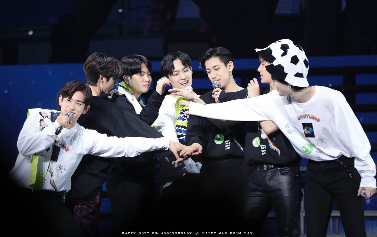 [HQ PIC] 190105 #GOT75thFanmeeting #FLYGOT7
@GOT7Official 💚

[photo cr: calmdown_9394]
#GOT7 #갓세븐