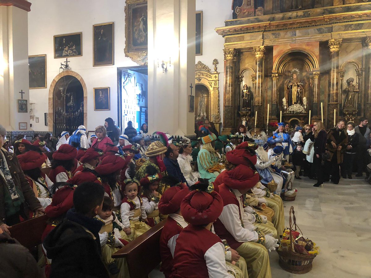 Ayto_algaba's tweet photo. ¡Acaba de suceder! Adoración y Ofrenda al niño Jesús.
Los Reyes 👑👑👑 ya están preparados. La cabalgata comienza en unos minutos...
@DiegoAguera https://t.co/QZexWH9OAY