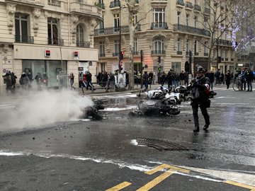 View image on Twitter