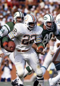 Happy 72nd birthday, Mercury Morris.  2X Super Bowl Champ with the Dolphins.  All American 