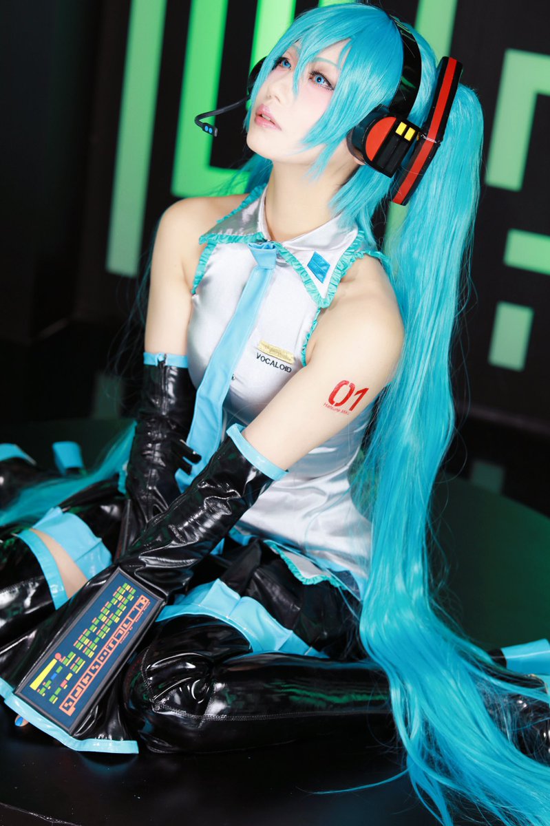 蝶良寿々 てふらすず En Twitter Vocaloid 初音ミク ウィッグ Jail 様 初音ミク向きトルマリン カラコン クラッセ 様 エティアクール アクアマリン スタジオ ハコアム東京 様 撮影 S様 衣装は自作 大変綺麗に撮っていただきました