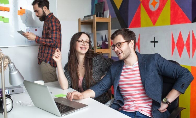 AlbaNieto_CM's tweet photo. En este post @carlotagalvan nos enseña las mejores tácticas de marketing low cost para tu empresa https://t.co/ZRe4fgyo6b https://t.co/IK0CGkcLQO