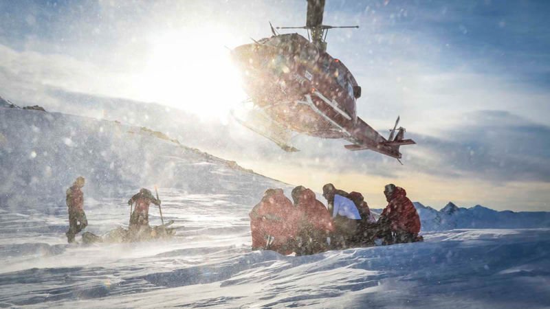 Our Signature Heliskiing Package offers unlimited vertical, private helicopter and space for 10 guests. Learn more >> ow.ly/9MFv30nbrxl #MyTyax #TyaxLodge #HeliSkiing