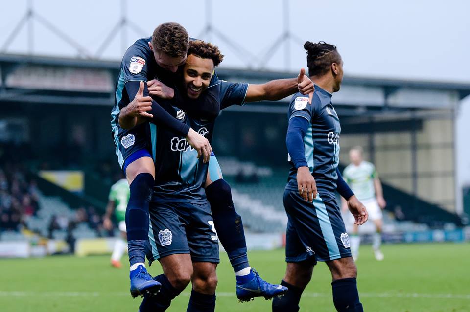 ⚪️🔵 FULL TIME

Yeovil Town 0 - 1 Bury

#buryfc #UTS