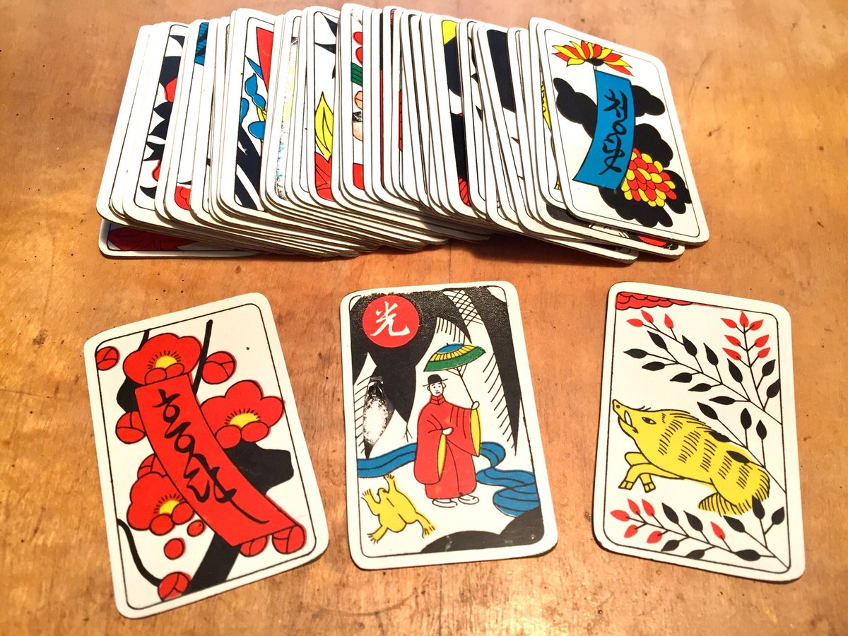 モンゴルに伝わった花札のこの味わい深さよ 伝言ゲームのように書き写されていった感 が面白くて話題に Togetter
