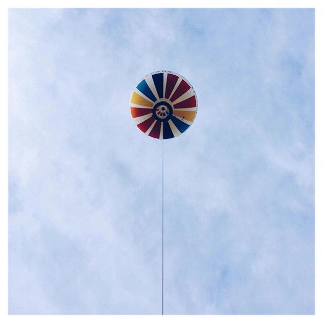 🍭 .
.
.
#globoaerostatico #paleta #candy #highs #explanadapuebla #sky #blue #puebla #mexico http://bit.ly/2CQrItz