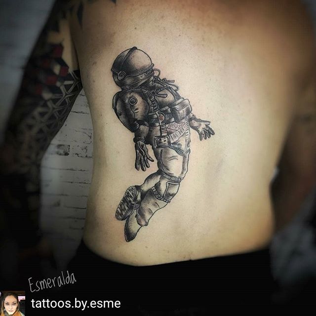 tatuajesytatuadores on X: "trabajo fino de @tattoos.by.esme - .... . . . #tattoo #tattoos #ink #inked #tatuaje #tatuajes #blackandgreytattoo #art #artist #thebestspaintattooartists #blackandwhite #ttblackink #darkartists #inkstinctsubmission ...