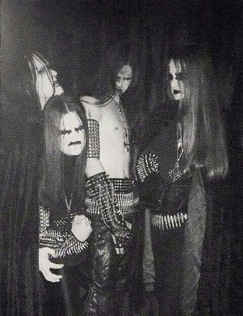 ♆ 𝔅𝔩𝔞𝔠𝔨 𝔄𝔫𝔱𝔦𝔮𝔲𝔞𝔯𝔦𝔲𝔪 ♆ on X: Old @dimmuborgir early 1994 in  record from For All Tid album #BlackMetal #Oslosv #DimmuBorgir #90s   / X