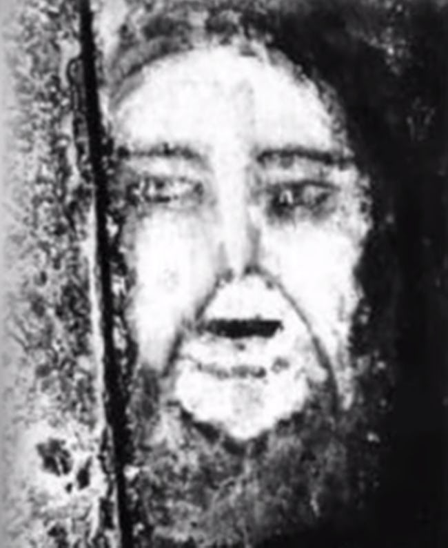 Freak Scene フサオ Pa Twitter Belmez Faces In 1971 Strange Stains That Resembled Faces Began Appearing On The Floor Of Maria S Residence In Belmez De La Moraleda Andalusia Spain Paranormalphenomenon Mystery ベルメスの顔 1971年スペイン ベルメス