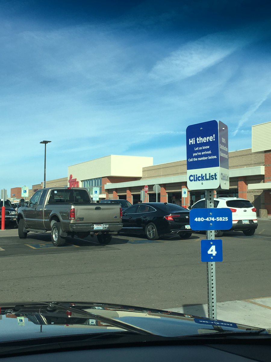 AZAbbottRetail's tweet photo. Gotta love @FrysFoodStores #ClickList. Shop online and then come by your Fry’s store whenever you want to pick up your stuff. They roll it out to you and load it in your car. #retail #clicksandbricks #shopinyourslippers https://t.co/1RQxwpa2c4