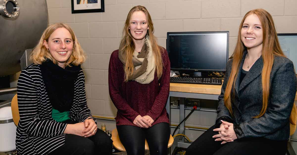 EmbryRiddle's tweet photo. ICYMI: Two undergrads at @ERAUPrescott are supporting interplanetary #research by locating the relative positions of planets, moons and small bodies in the solar system at specific times in order to calculate optimum #spacecraft trajectories.: https://t.co/q8mxbgwrVe #space https://t.co/hlpZ9eDeQG