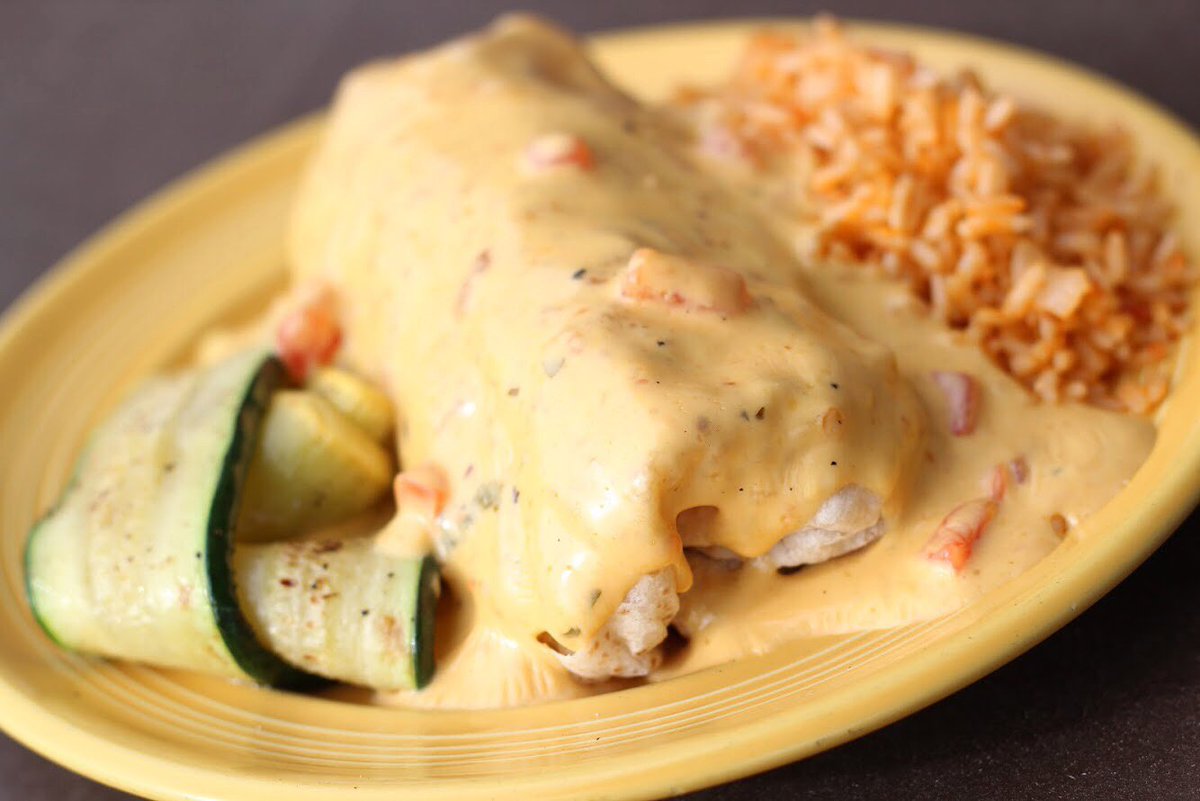 Bring your kids in to celebrate the start of 2019 before they go back to school! Our kid’s menu even has adults 🤤ing. 📸: Machaca Con Queso
