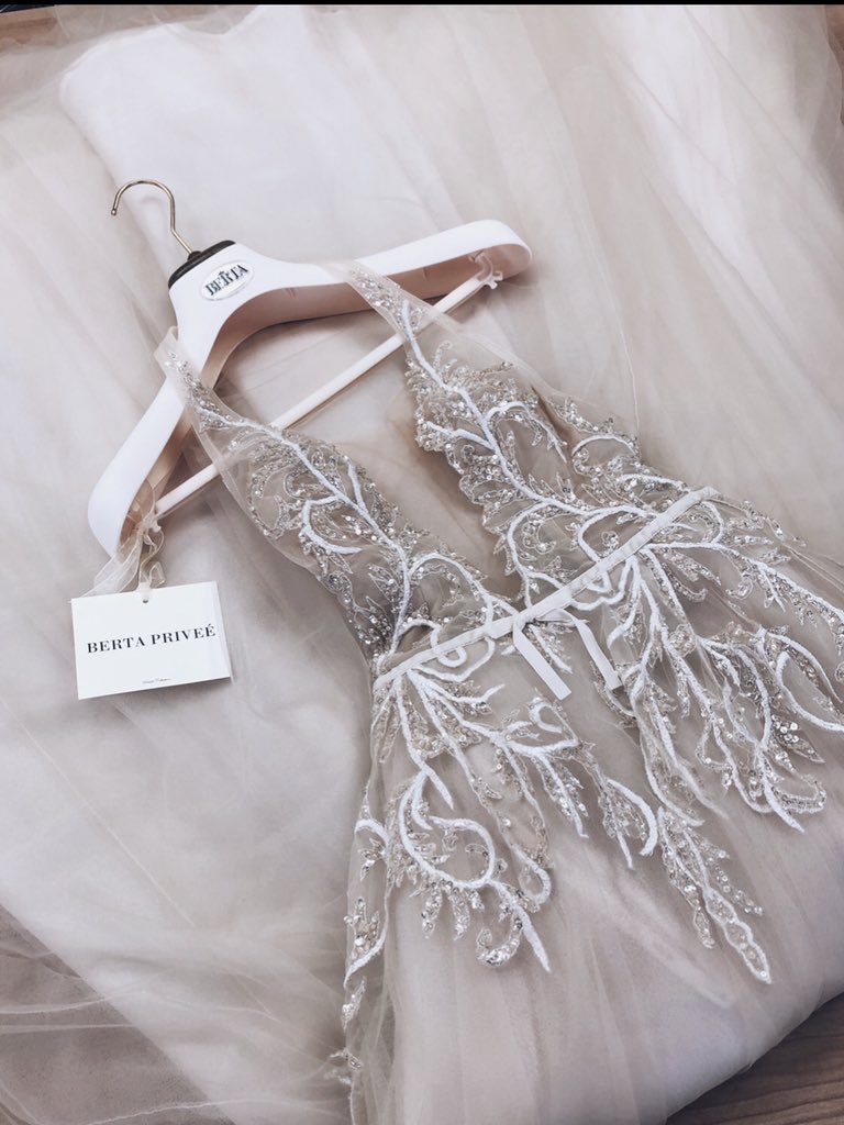 bertabridal's tweet photo. The new #BertaPrivee collection ❤️ https://t.co/RB2s5XFVlu