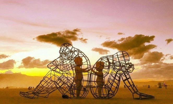 Die Welt ist voller verletzter kleiner Kinder in erwachsenen Körpern, die sich das Leben unnötig schwer machen.
Bist auch du betroffen, mit  wenig Selbswert, keine Liebe und Zuneigung, wirst nicht verstanden von deiner Umwelt usw. usw. es gibt eine Lösung!
Info@walterrotter.com